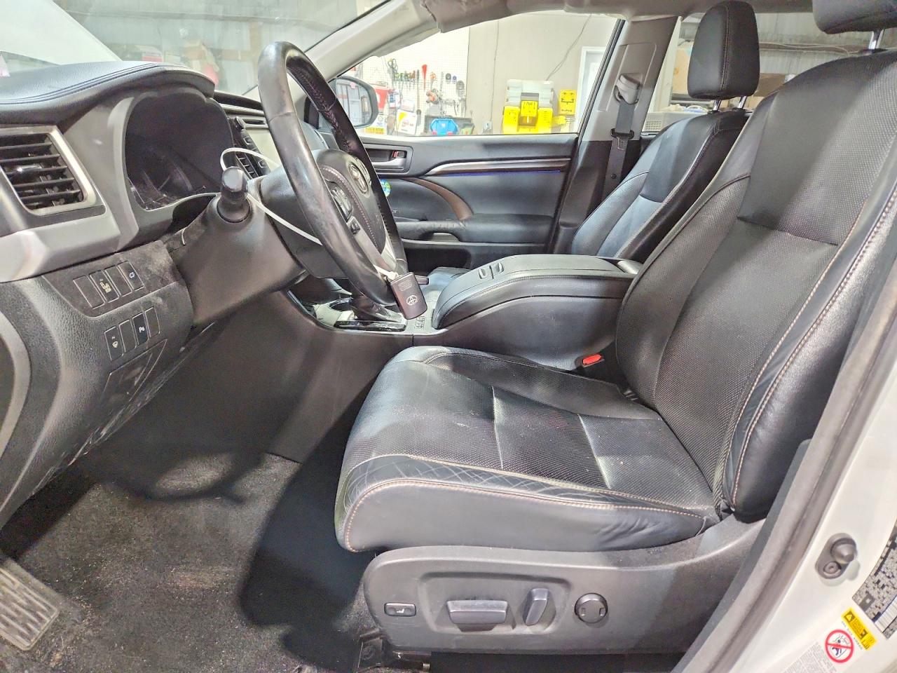 TOYOTA HIGHLANDER 2014 — 8