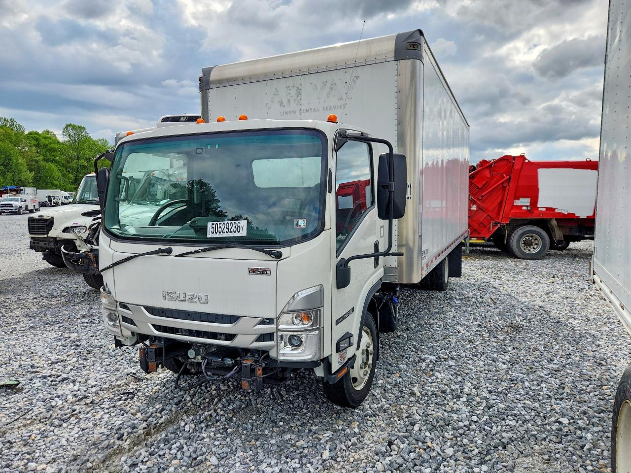 2024 ISUZU NRR
