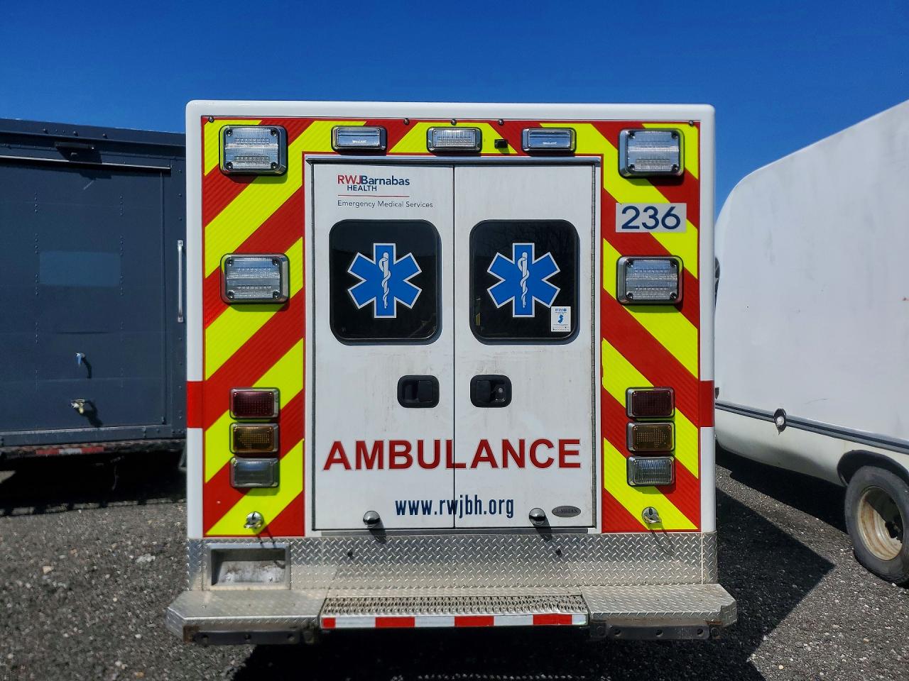 FORD E-350 2019 — 7