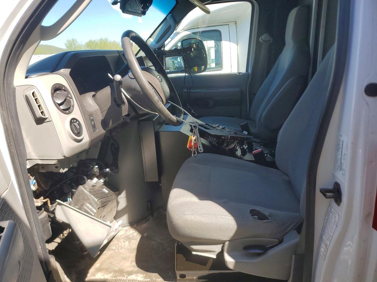 FORD E-350 2019 — 8