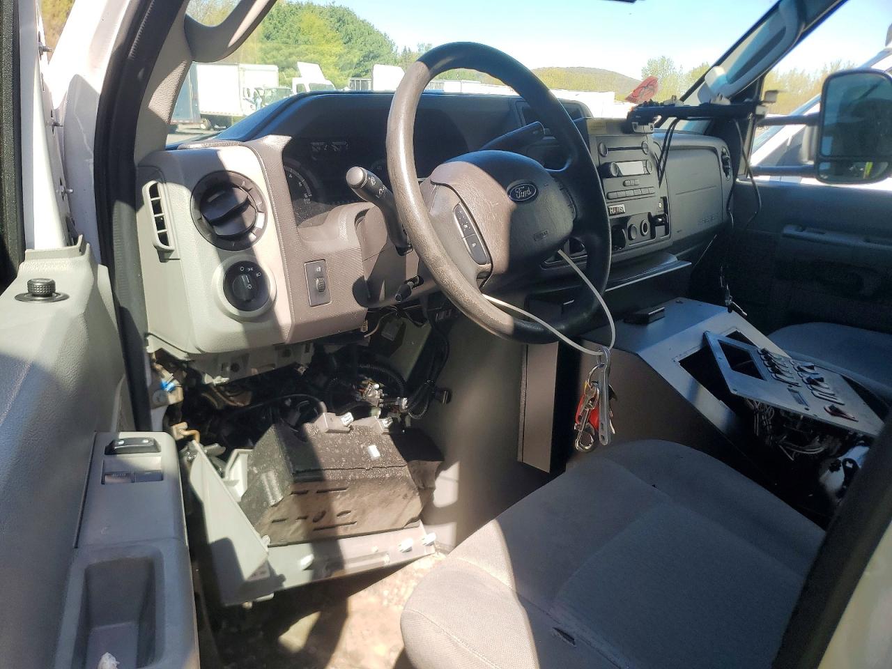 FORD E-350 2019 — 9