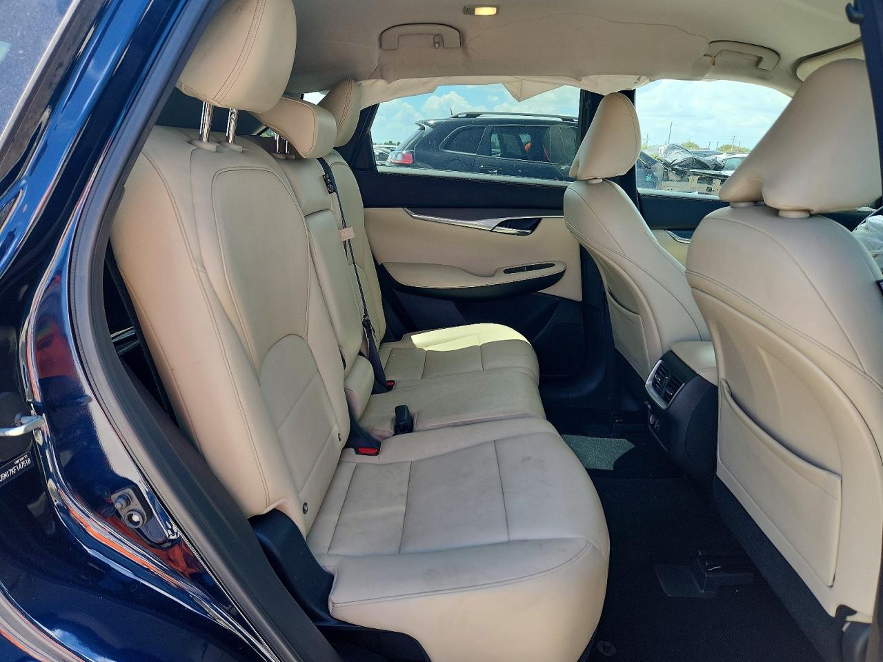 INFINITI QX50 2019 — 11