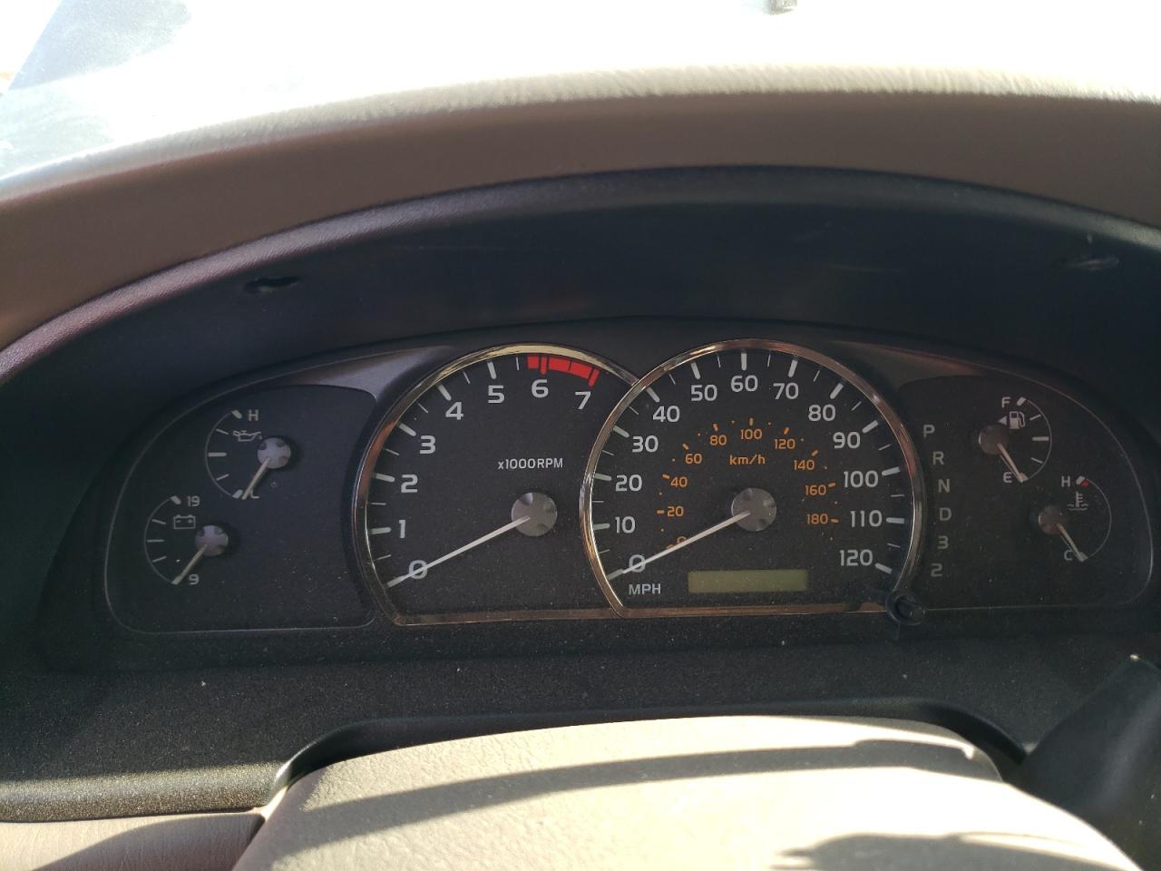 TOYOTA SEQUOIA 2005 — 10