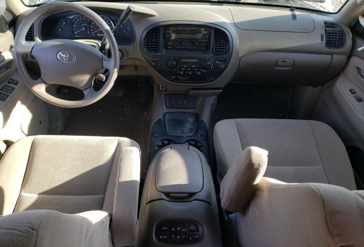 TOYOTA SEQUOIA 2005 — 9