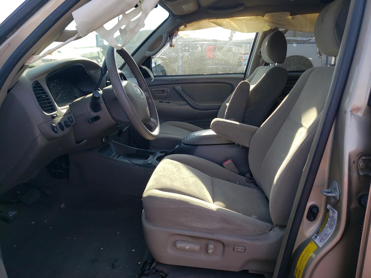 TOYOTA SEQUOIA 2005 — 8