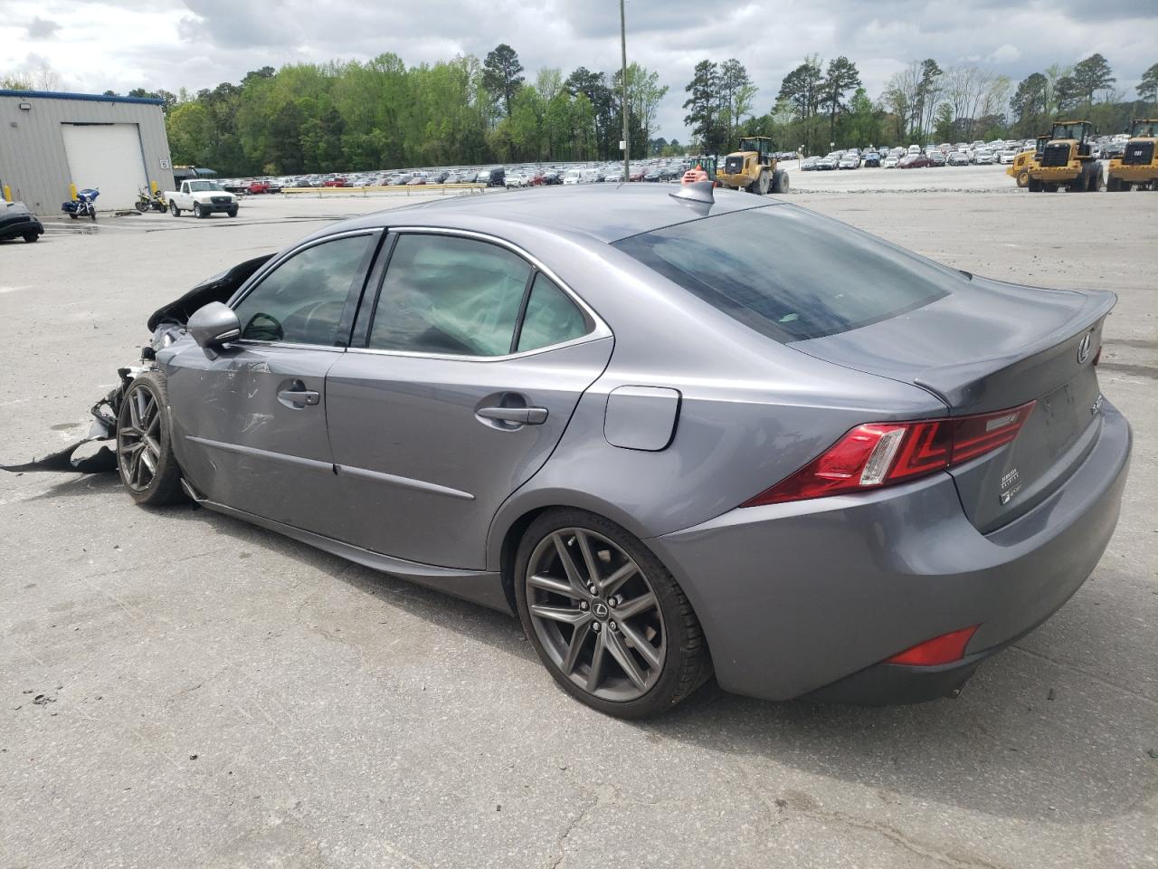 LEXUS IS 2015 — 3