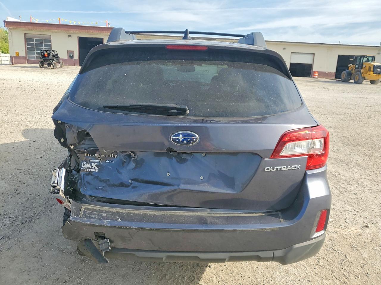 SUBARU OUTBACK 2016 — 7