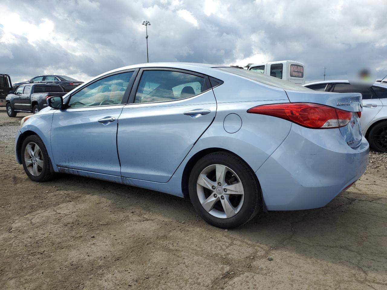 HYUNDAI ELANTRA 2012 — 3