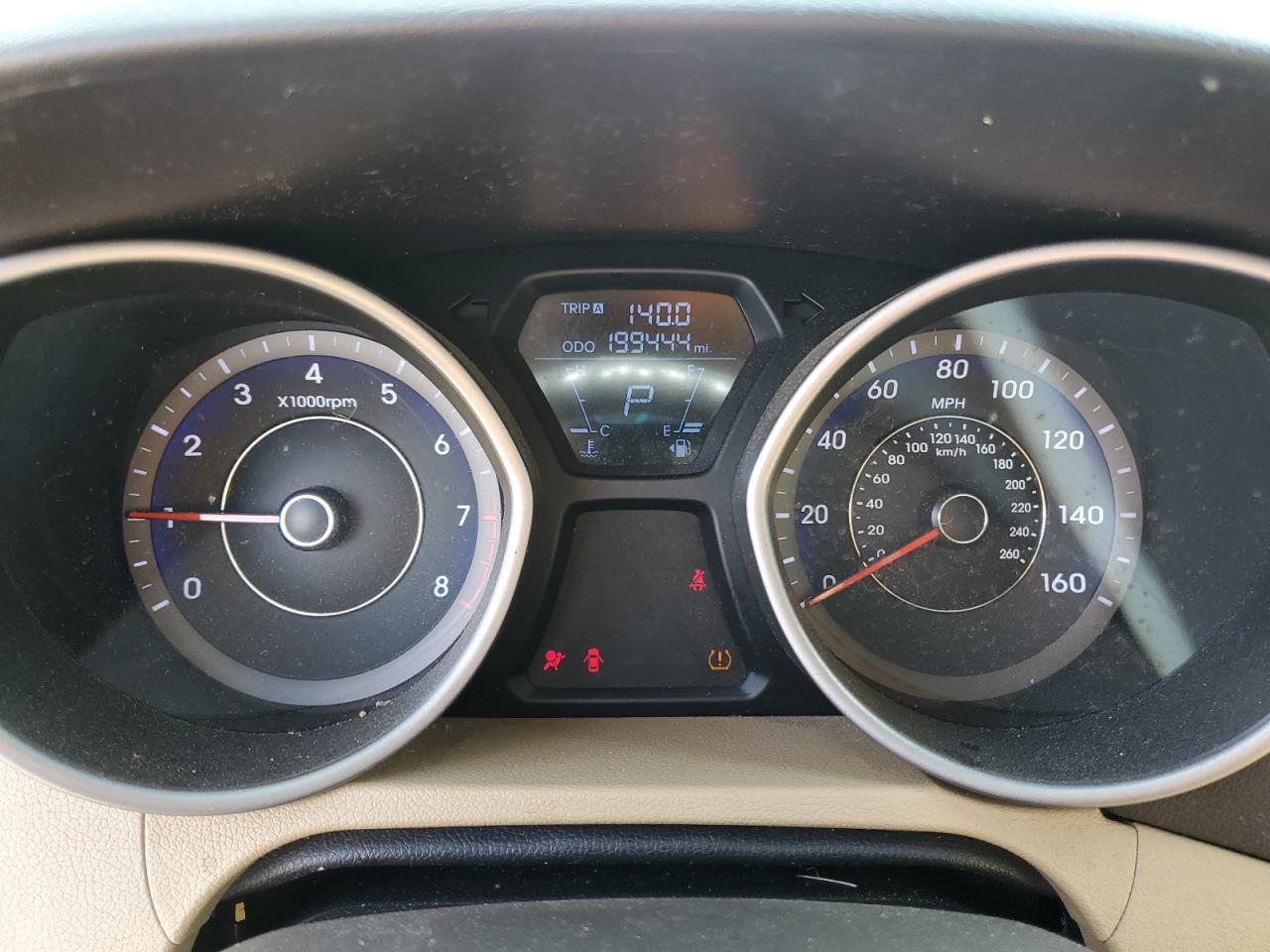 HYUNDAI ELANTRA 2012 — 10