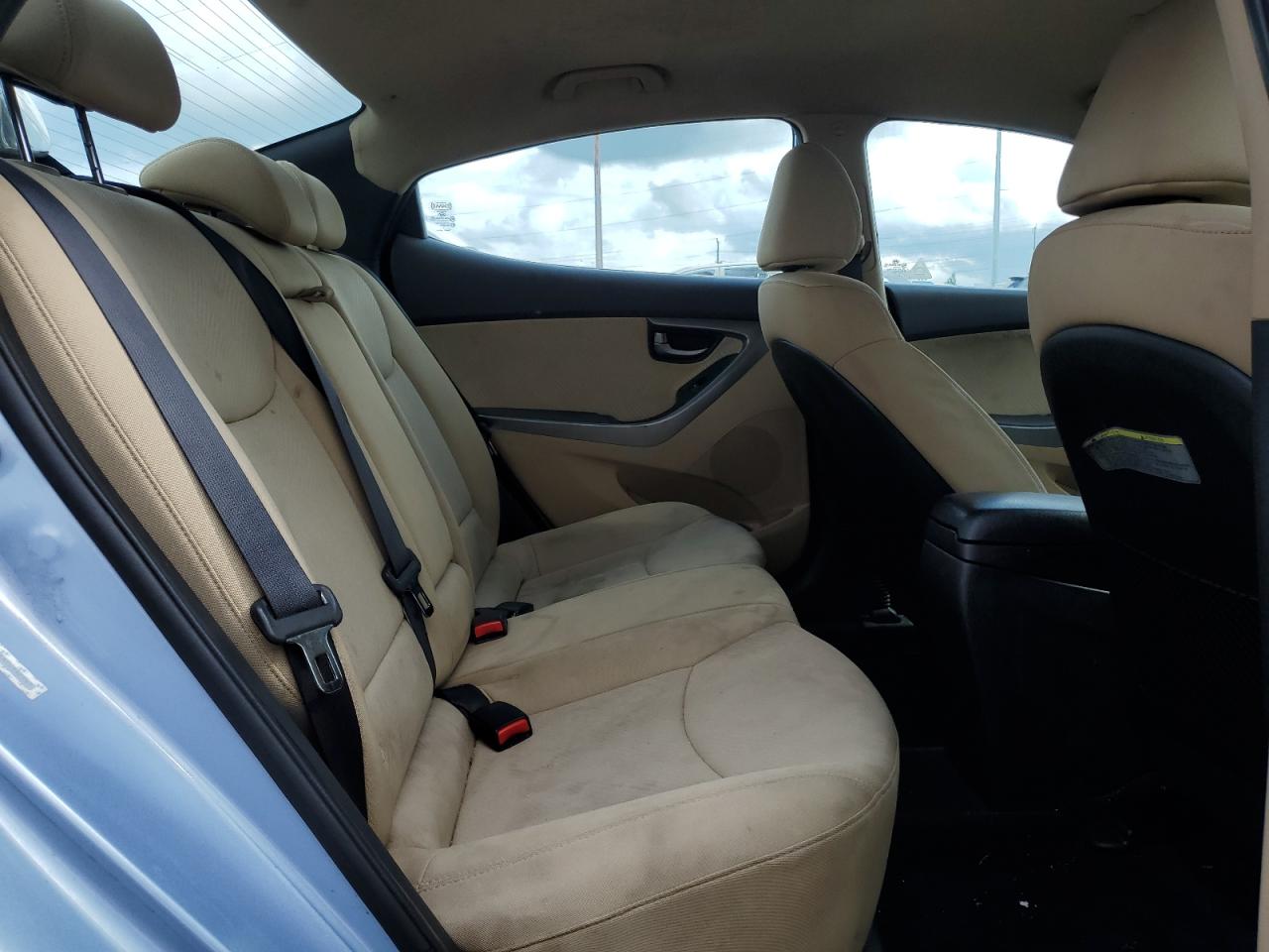 HYUNDAI ELANTRA 2012 — 11
