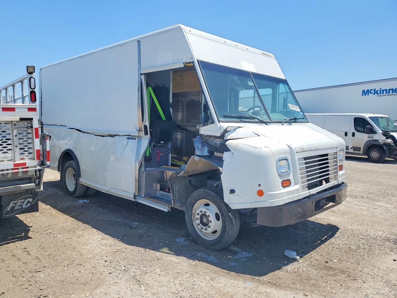 2022 FORD F59