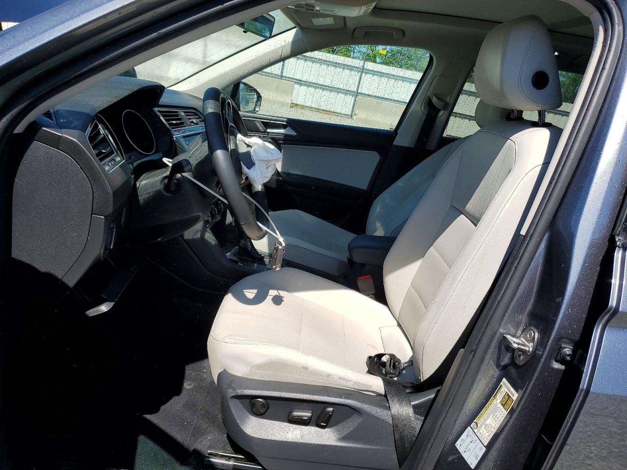VOLKSWAGEN TIGUAN 2020 — 8