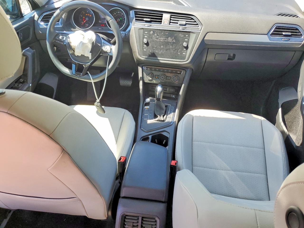 VOLKSWAGEN TIGUAN 2020 — 9