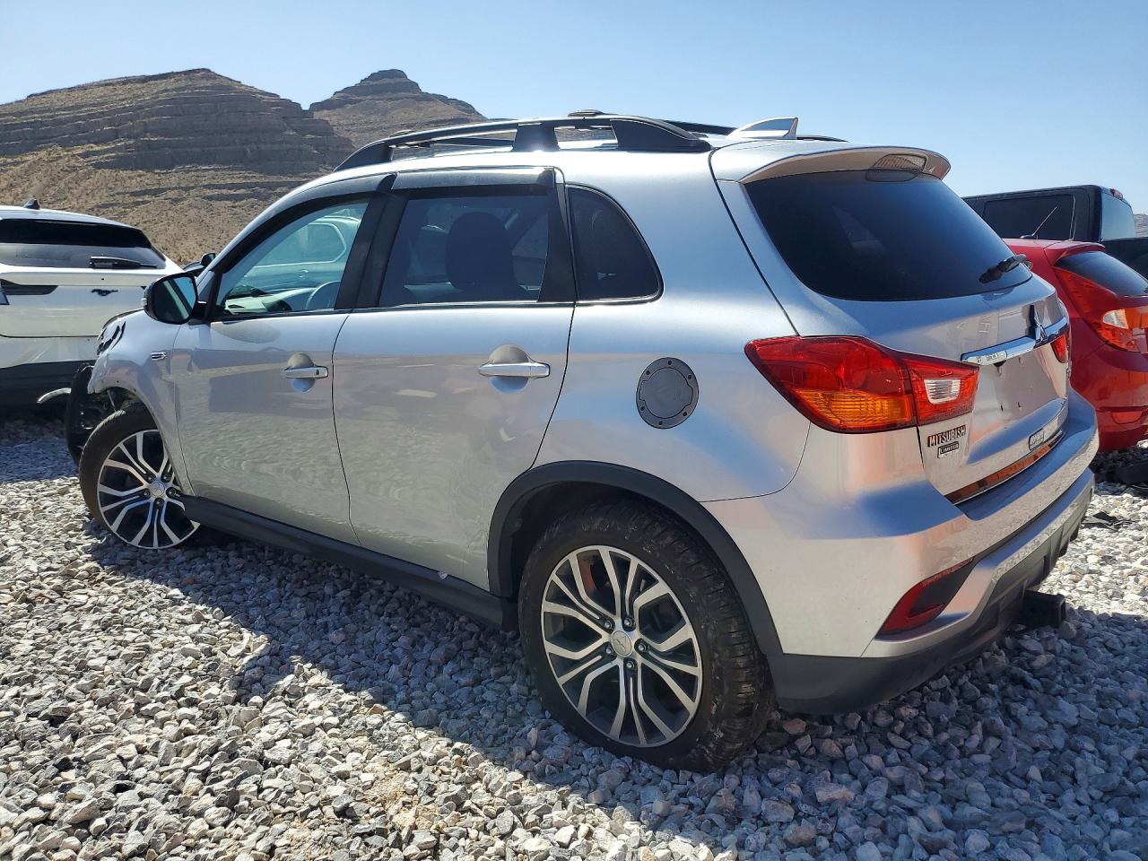 MITSUBISHI OUTLANDER SPORT 2019 — 3