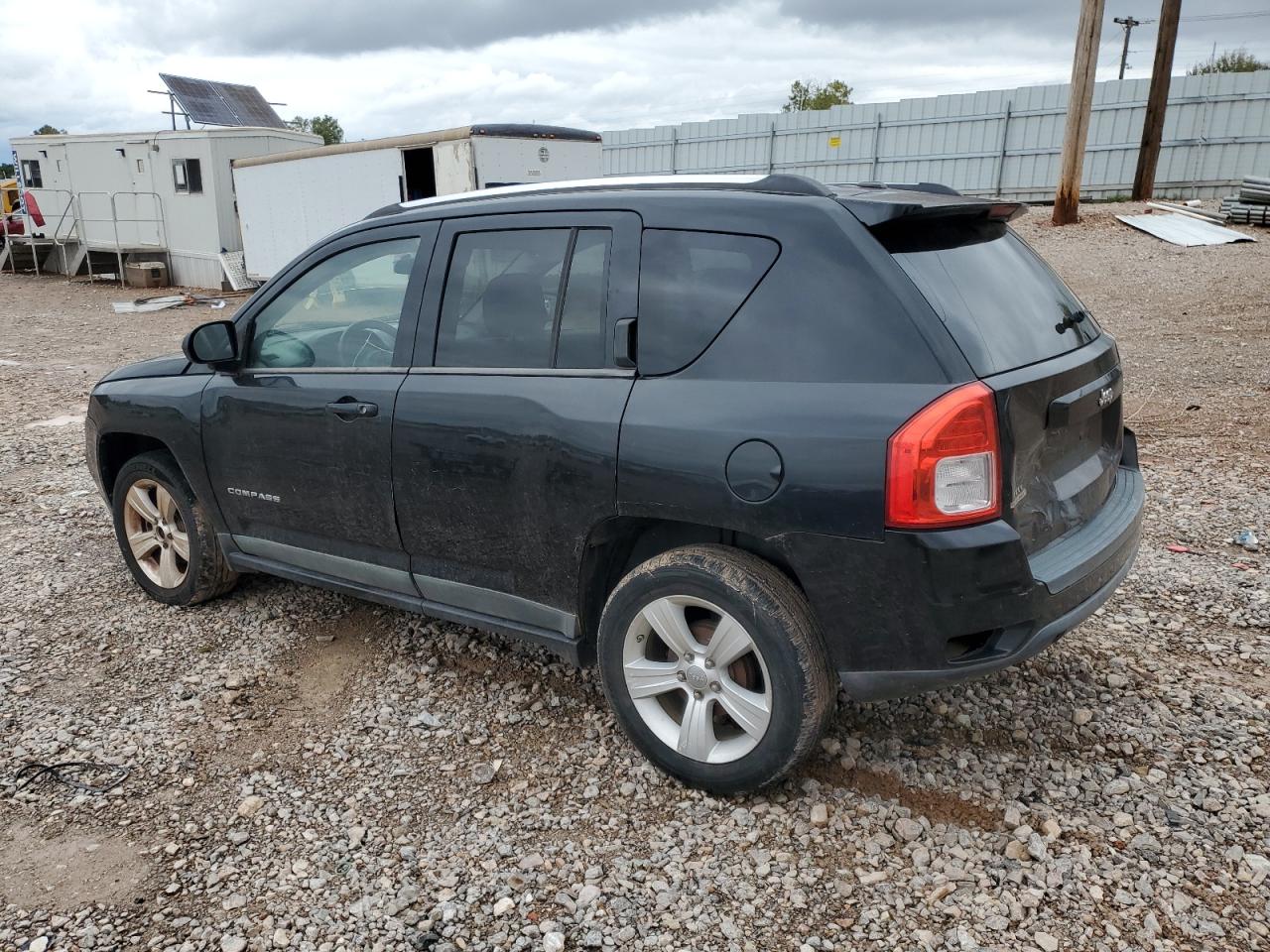 JEEP COMPASS 2011 — 3