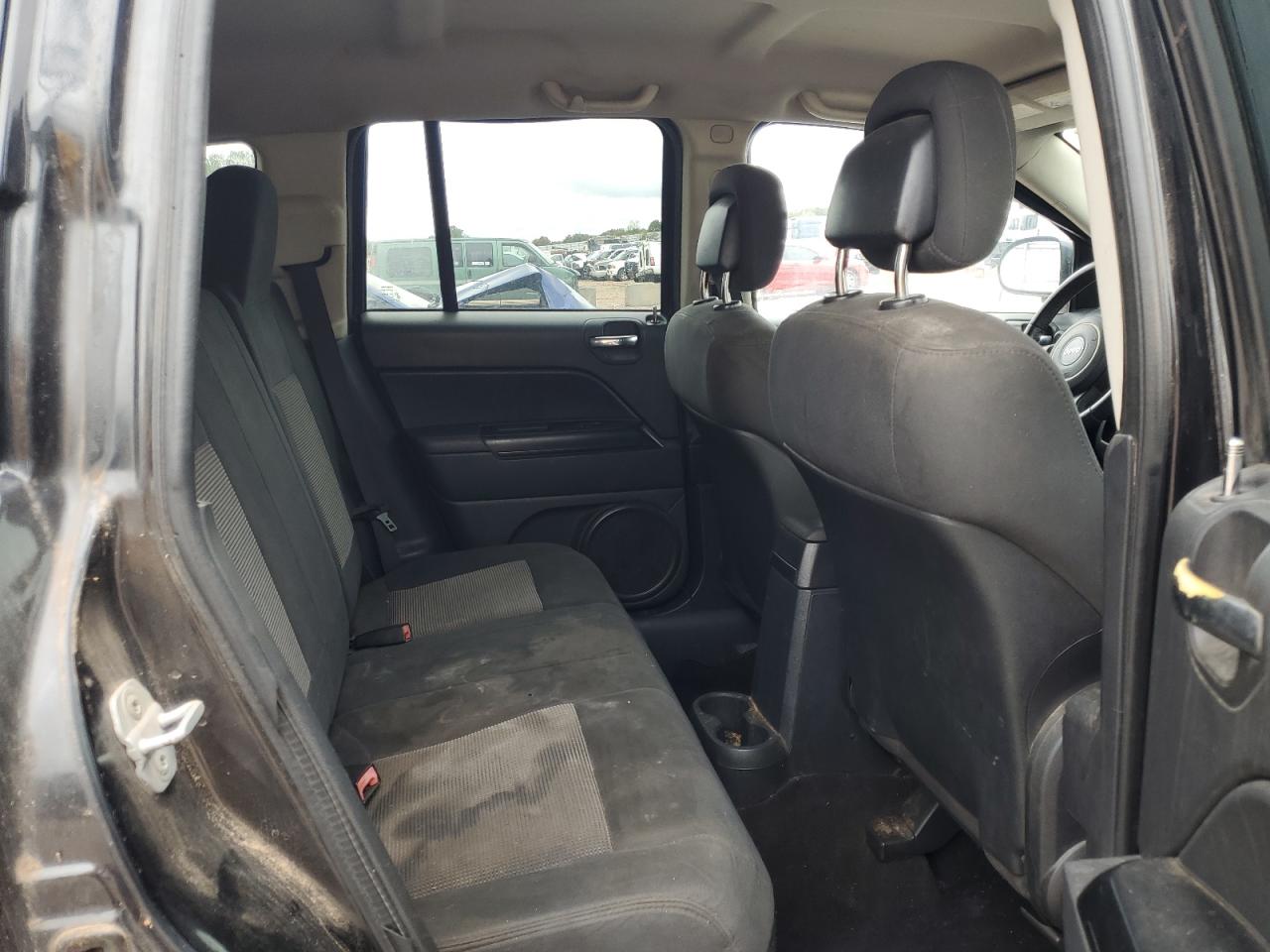 JEEP COMPASS 2011 — 12