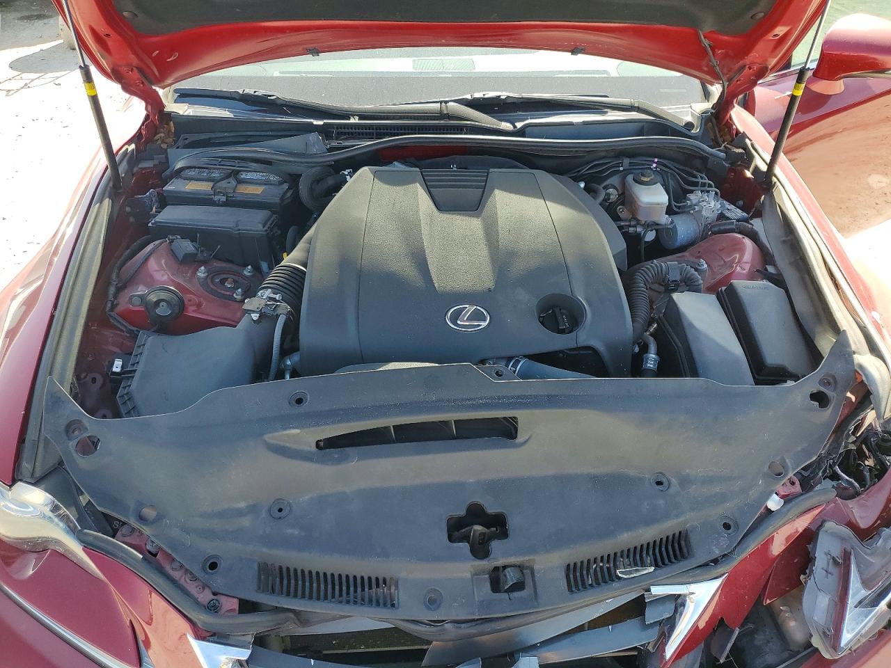 LEXUS IS 2015 — 12