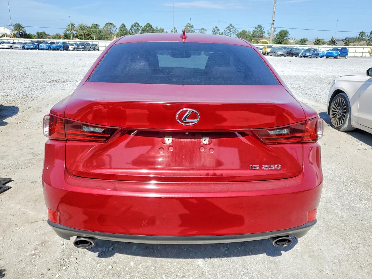 LEXUS IS 2015 — 7