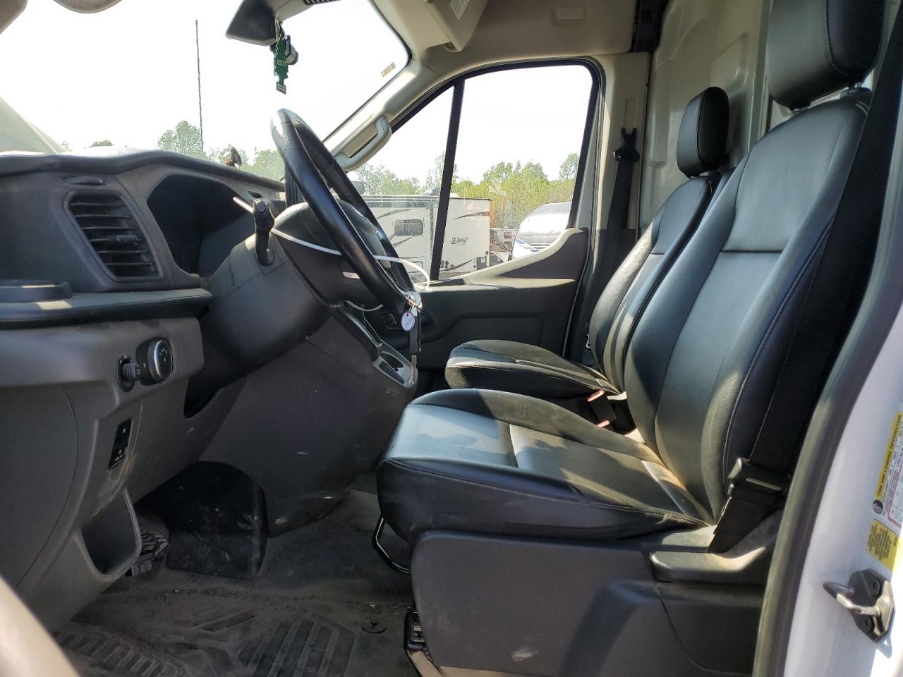 FORD TRANSIT 2022 — 8