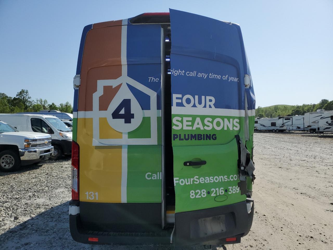 FORD TRANSIT 2022 — 7