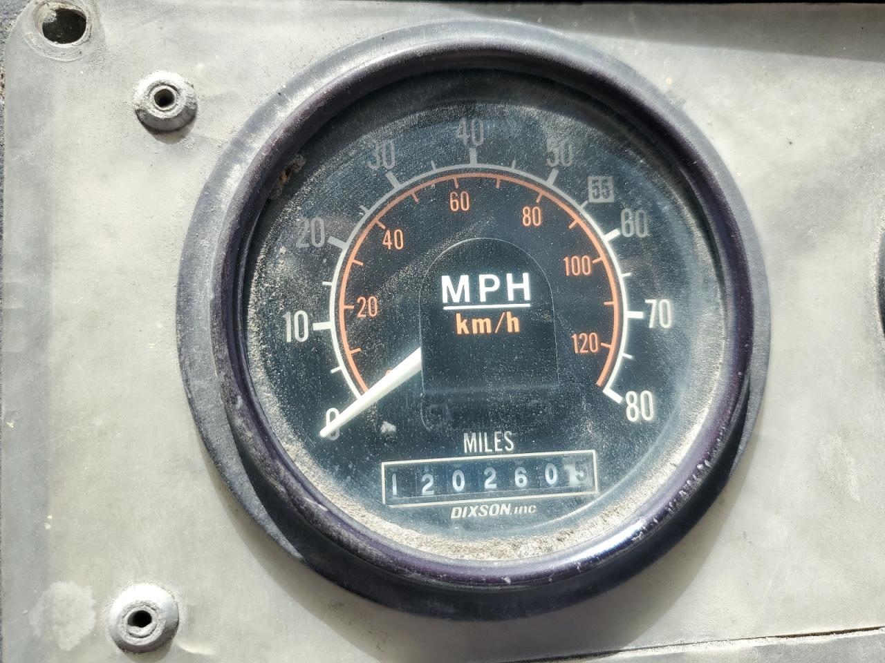 CAPACITY YARD TRUCK 1998 — 9