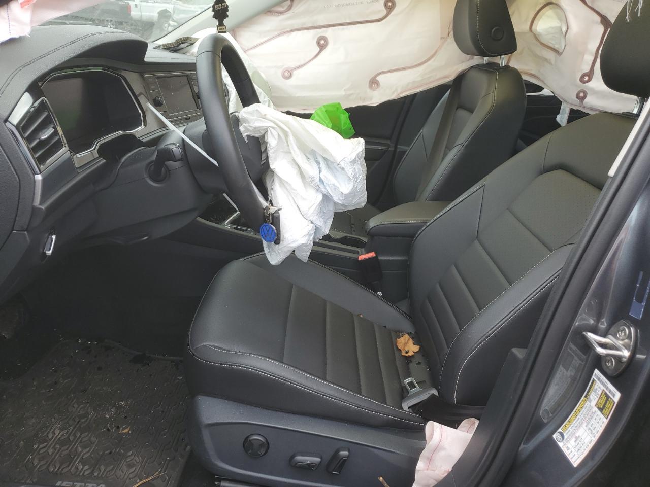 VOLKSWAGEN JETTA 2022 — 8