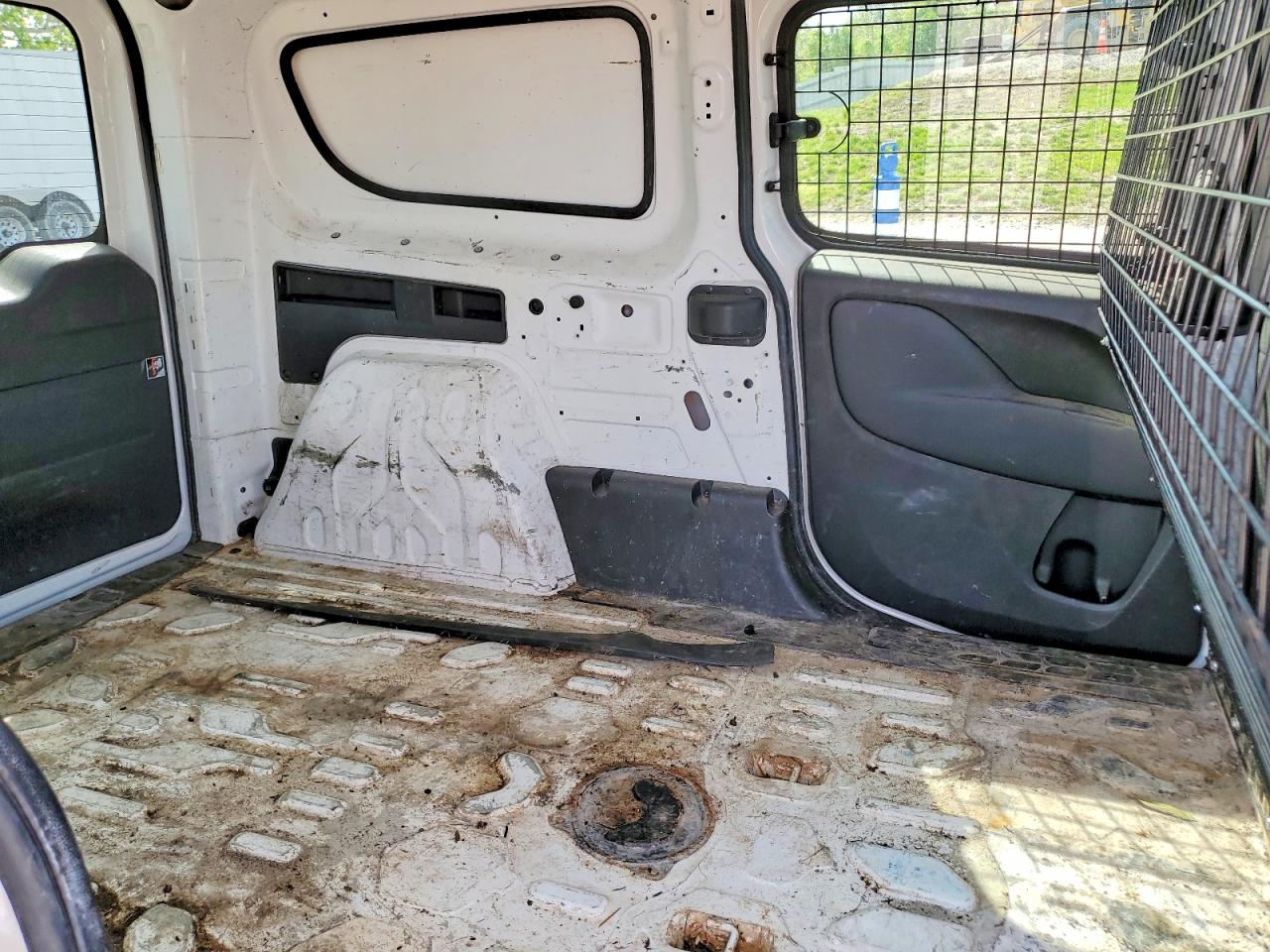 RAM PROMASTER CITY 2018 — 12