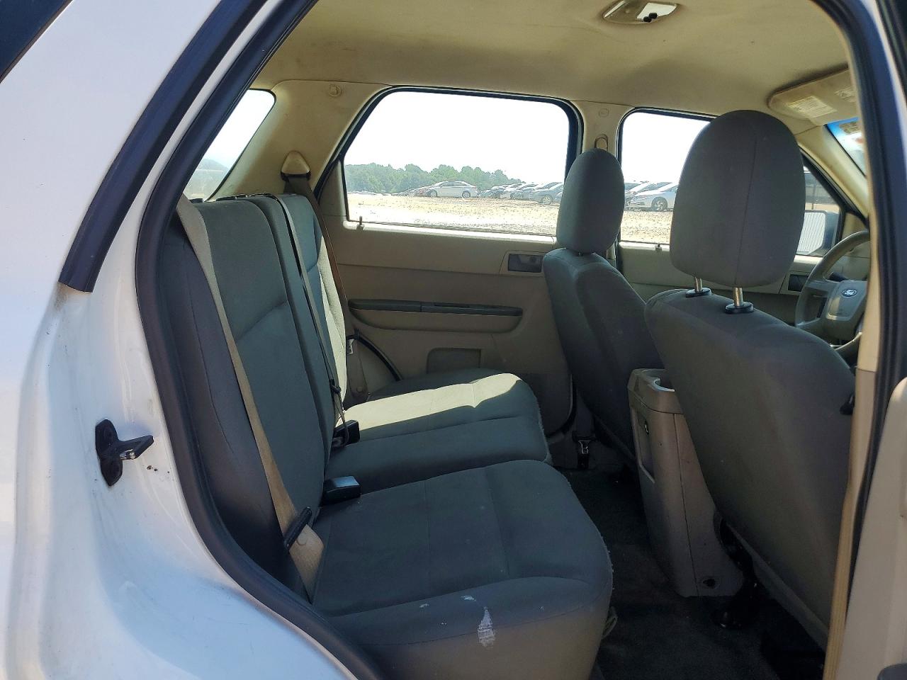 FORD ESCAPE 2009 — 12