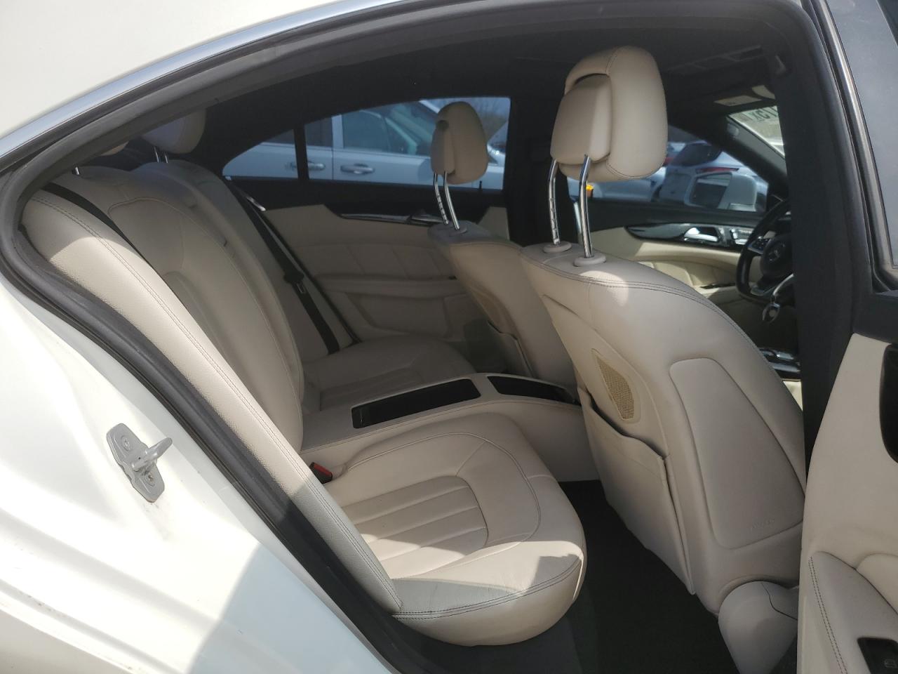 MERCEDES-BENZ CLS 2015 — 11