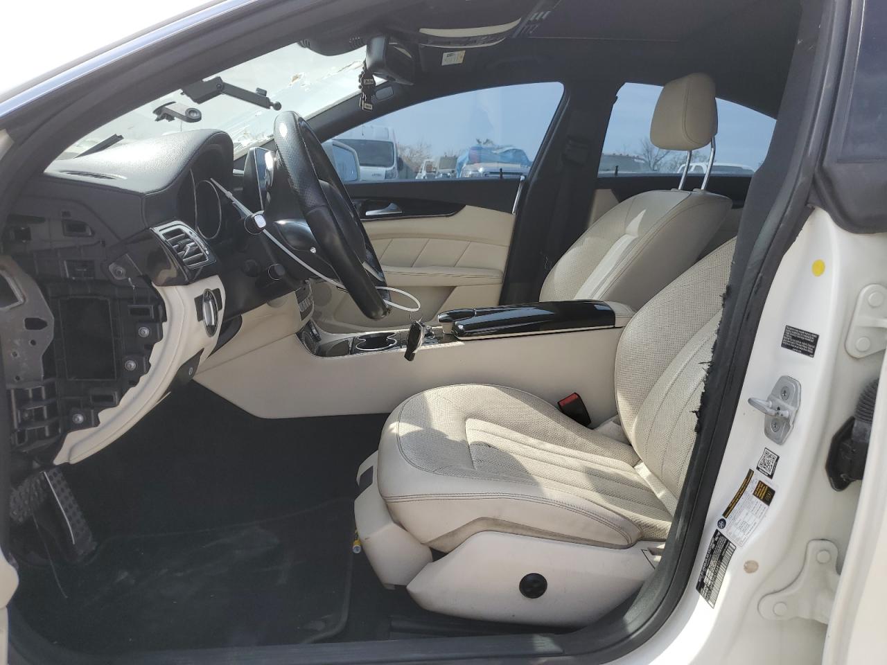 MERCEDES-BENZ CLS 2015 — 8