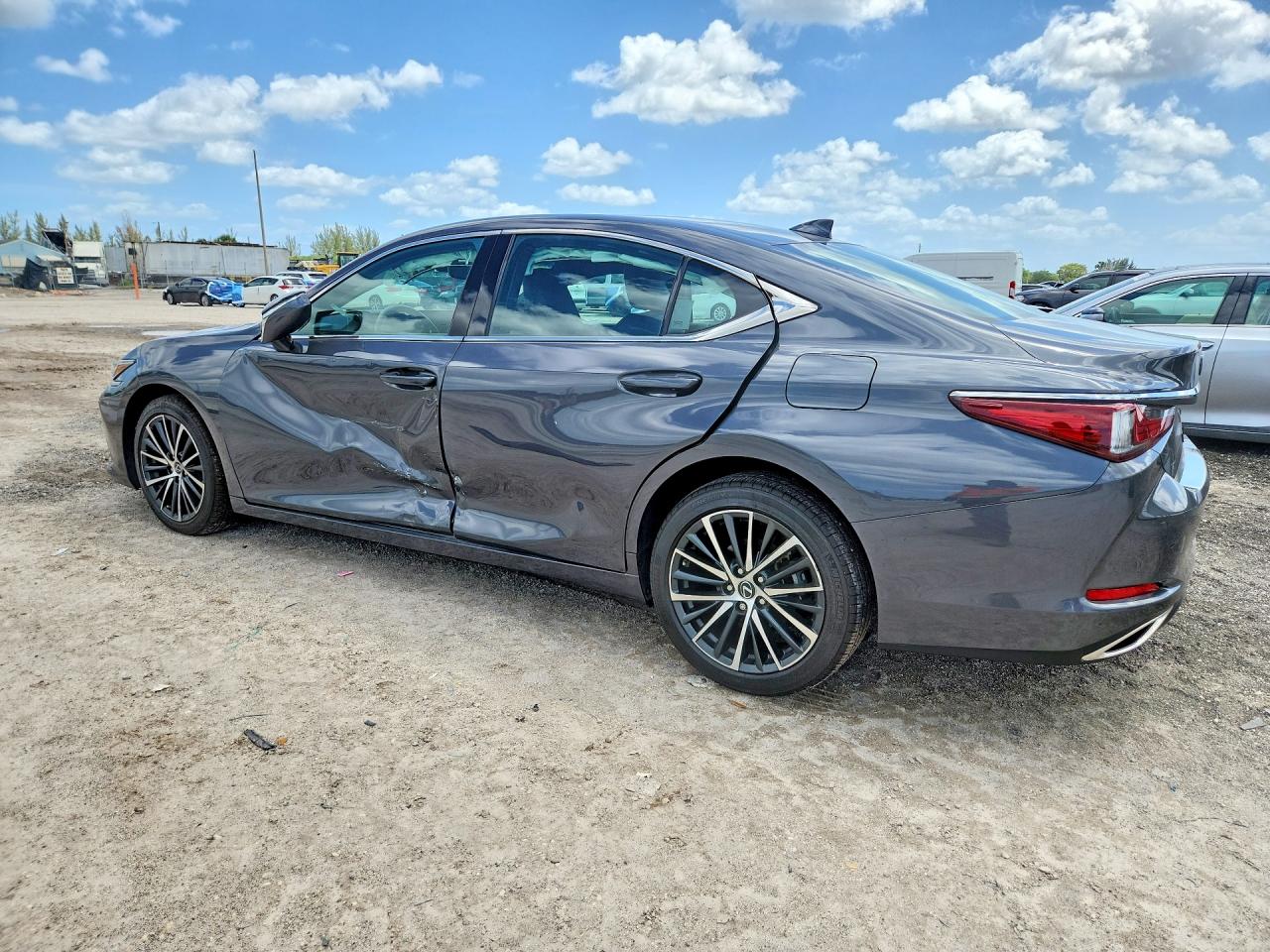 LEXUS ES 350 2025 — 3