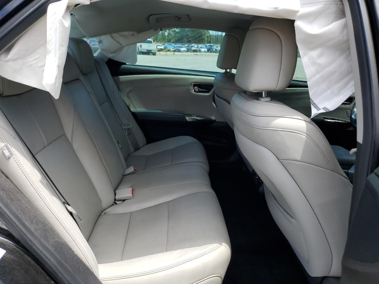 TOYOTA AVALON 2015 — 11