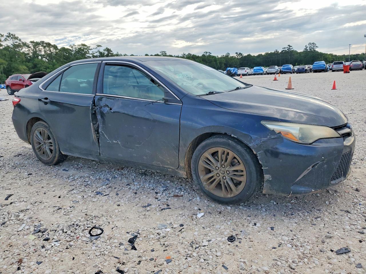 TOYOTA CAMRY 2015 — 5