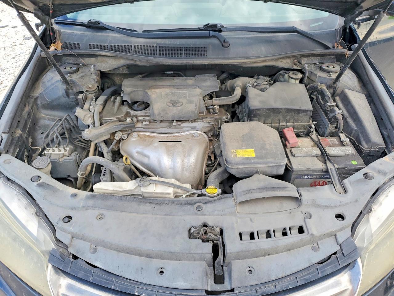 TOYOTA CAMRY 2015 — 12