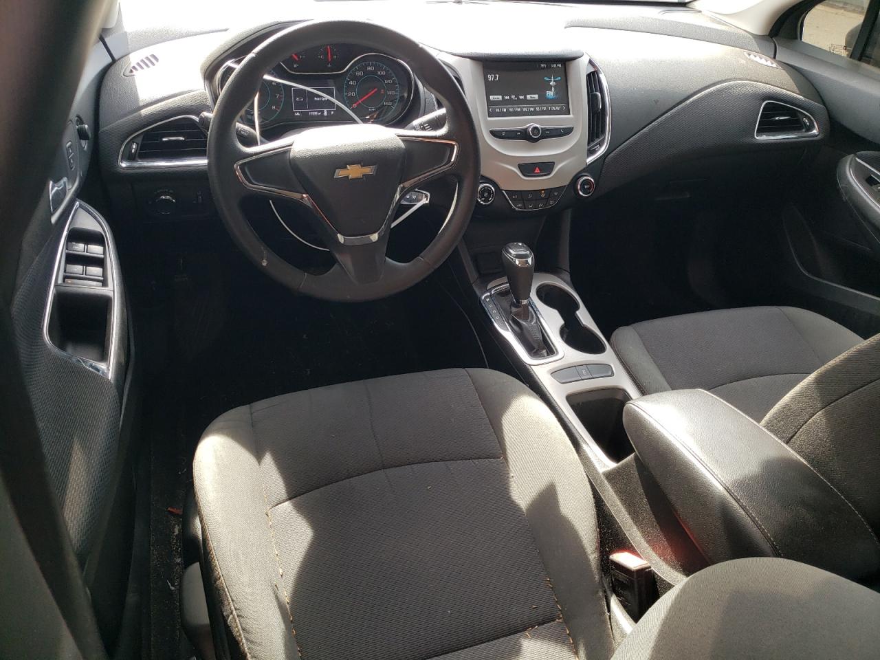 CHEVROLET CRUZE 2018 — 9
