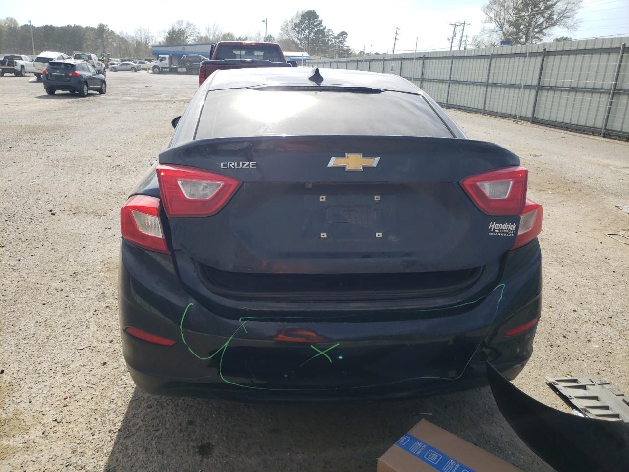 CHEVROLET CRUZE 2018 — 7