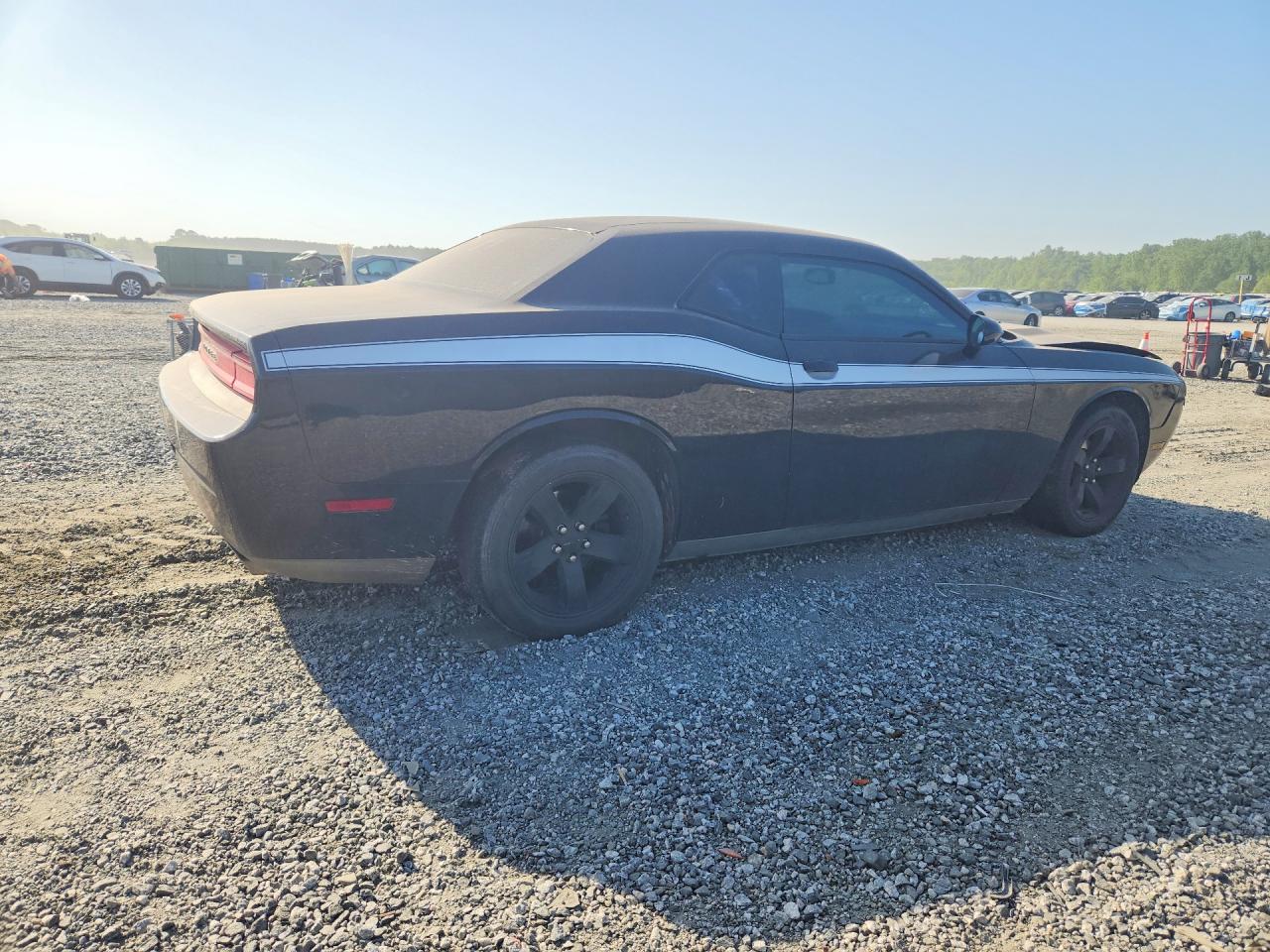 DODGE CHALLENGER 2011 — 4
