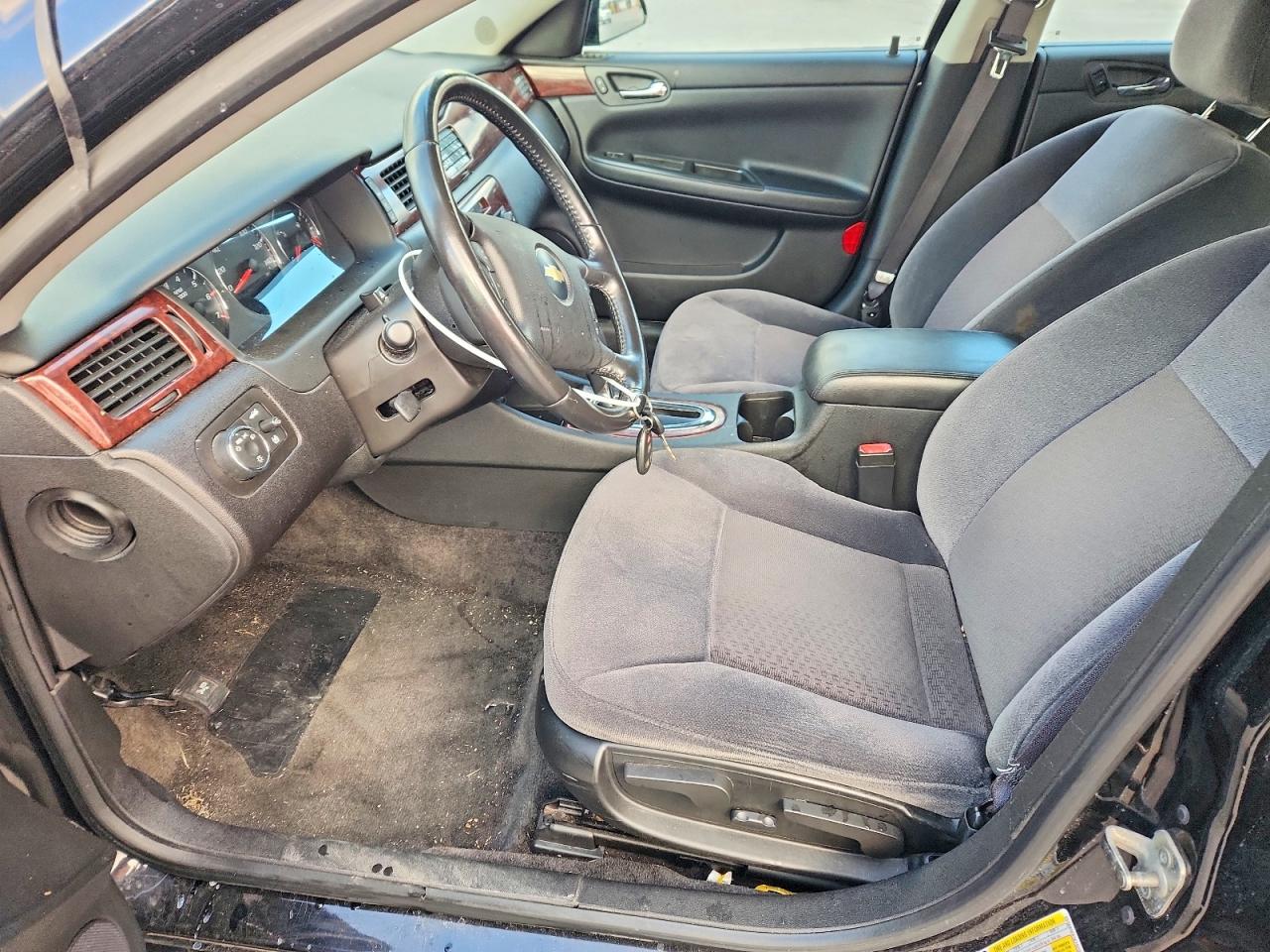 CHEVROLET IMPALA 2010 — 8