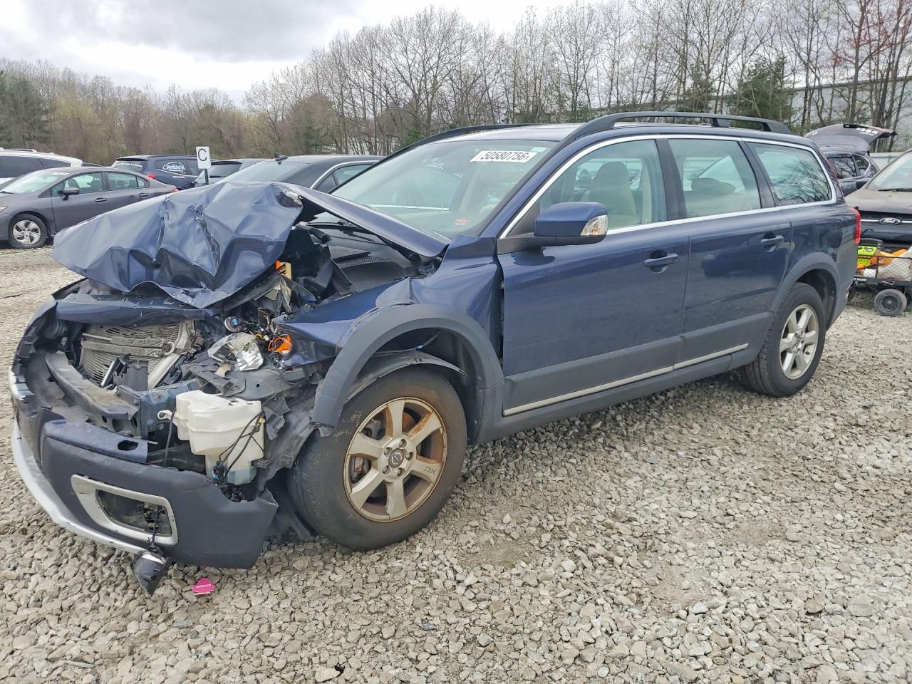 VOLVO XC70 2010 — 2