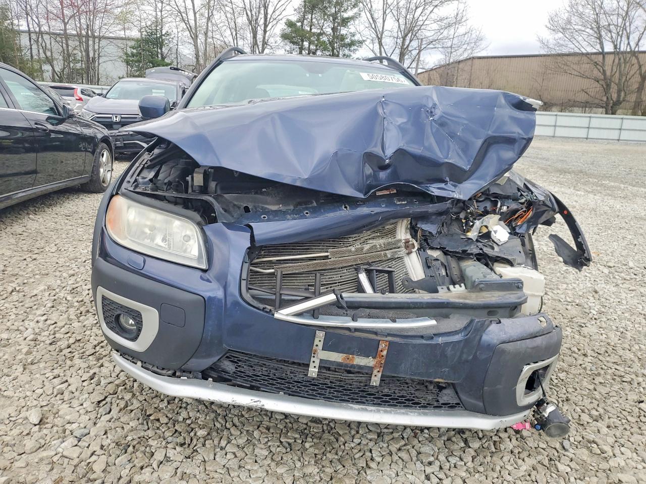 VOLVO XC70 2010 — 6