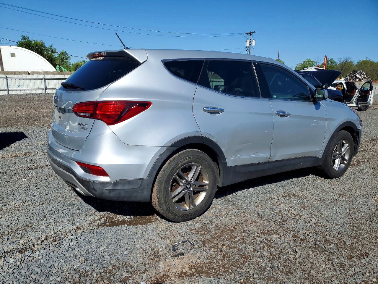 HYUNDAI SANTA FE SPORT 2018 — 4