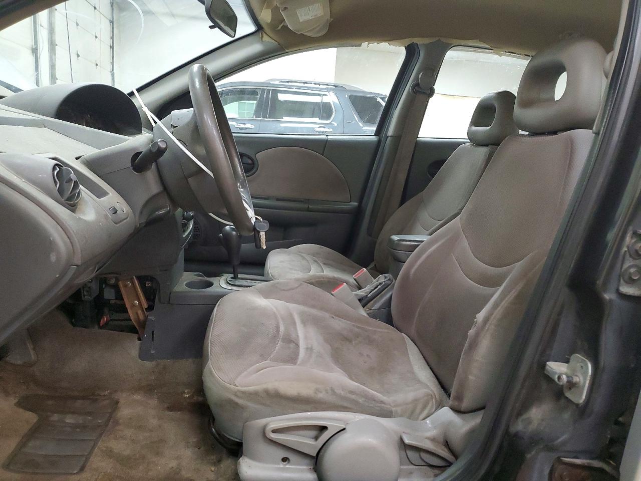 SATURN ION 2004 — 8