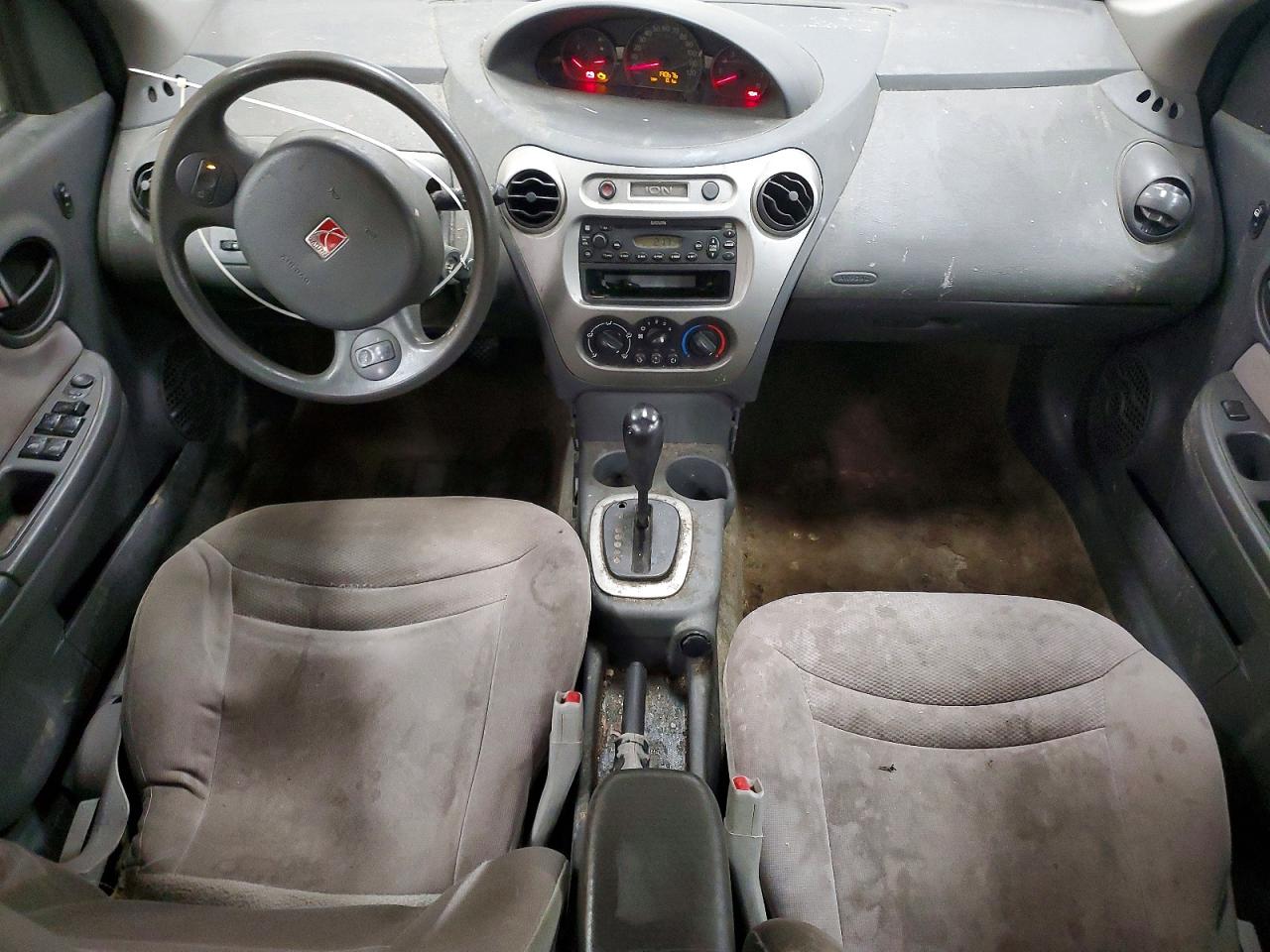 SATURN ION 2004 — 9