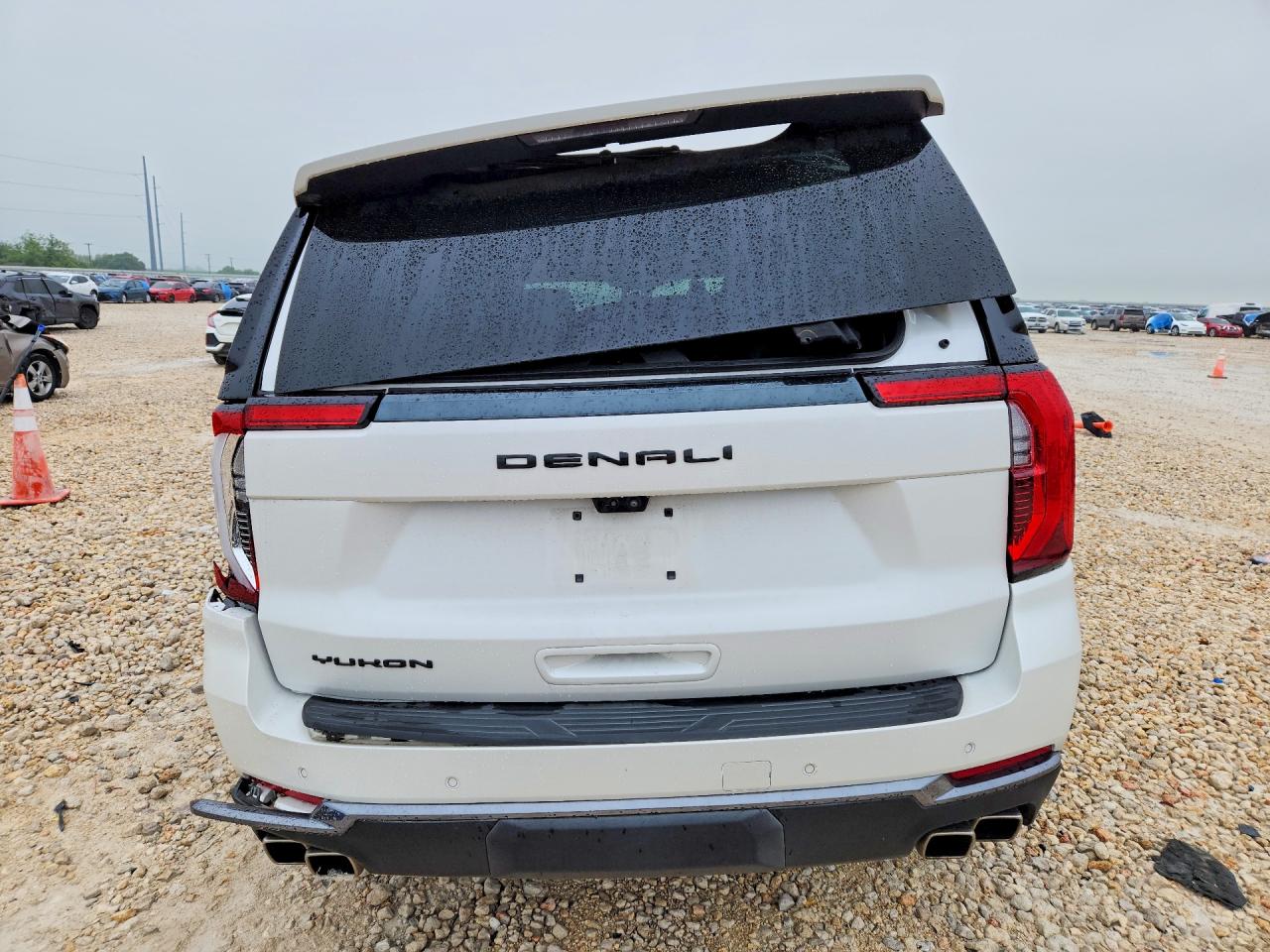 GMC YUKON 2025 — 7
