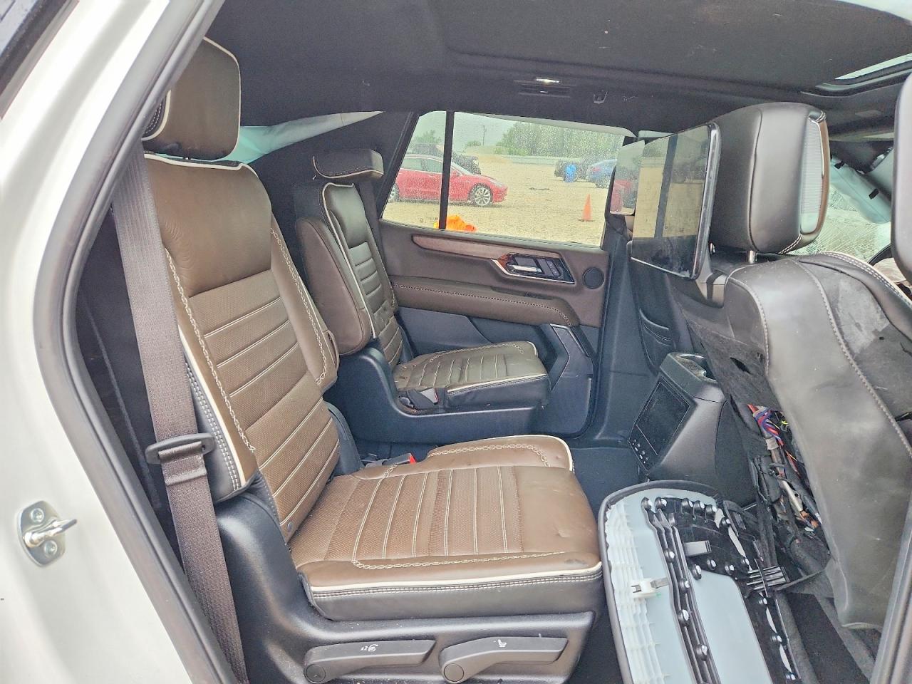 GMC YUKON 2025 — 12