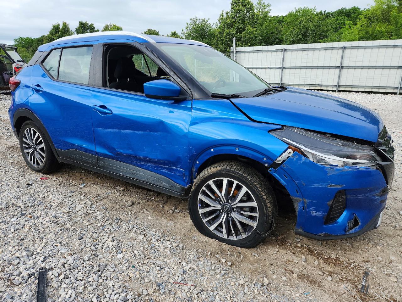 NISSAN KICKS 2022 — 5