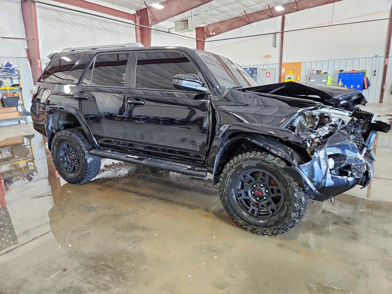 TOYOTA 4RUNNER 2018 — 5