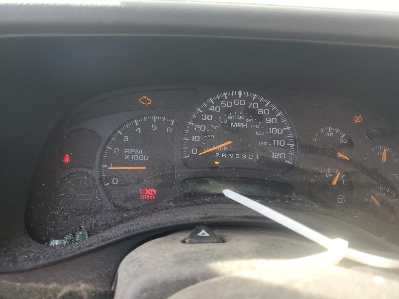 CHEVROLET SUBURBAN 2006 — 10