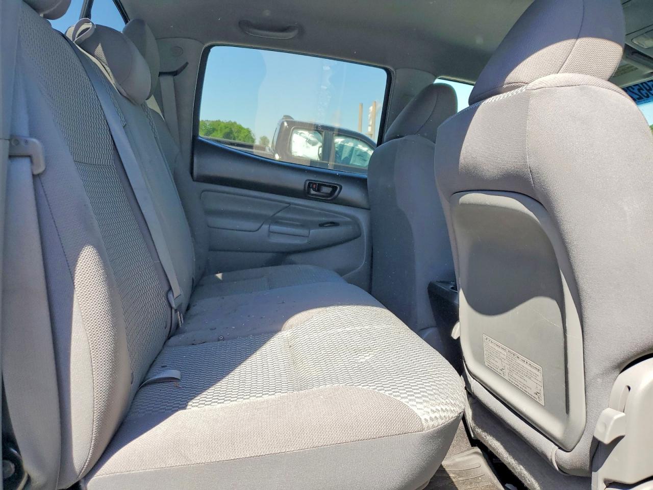 TOYOTA TACOMA 2013 — 11