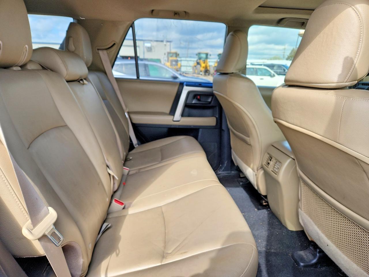 TOYOTA 4RUNNER 2013 — 12